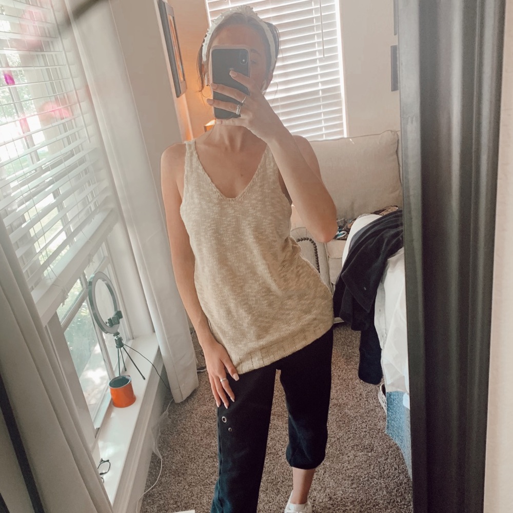 BEIGE TANK